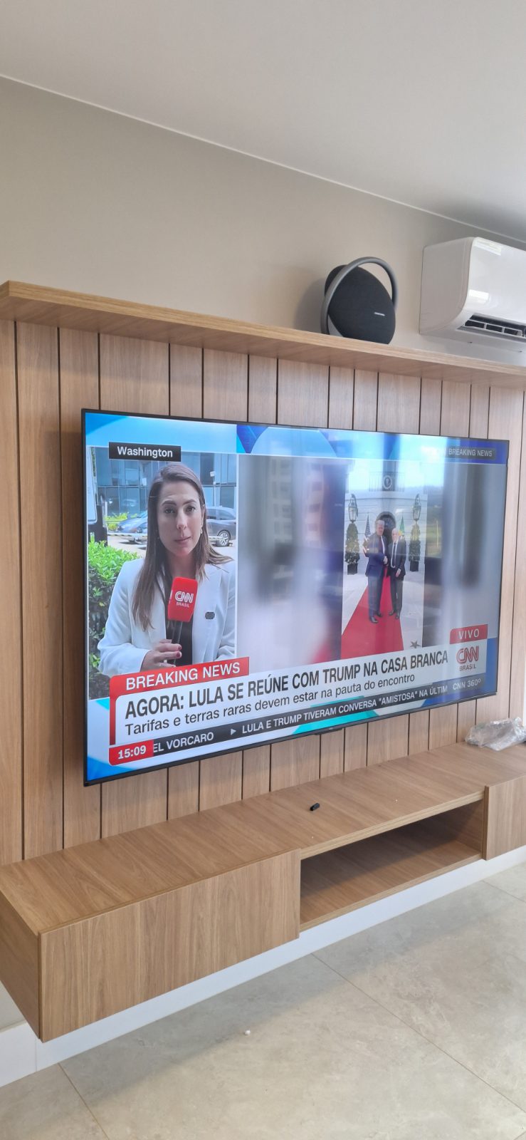 Suporte de TV fixado na parede pela DGL Serviços e Reparos, em Brasília